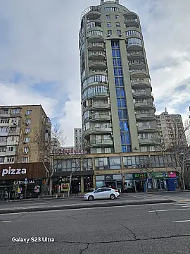 Kirayə verilir 3 otaqlı mənzil 142 m² — Bakı, İnşaatçılar 3 otaq 142.00 m²