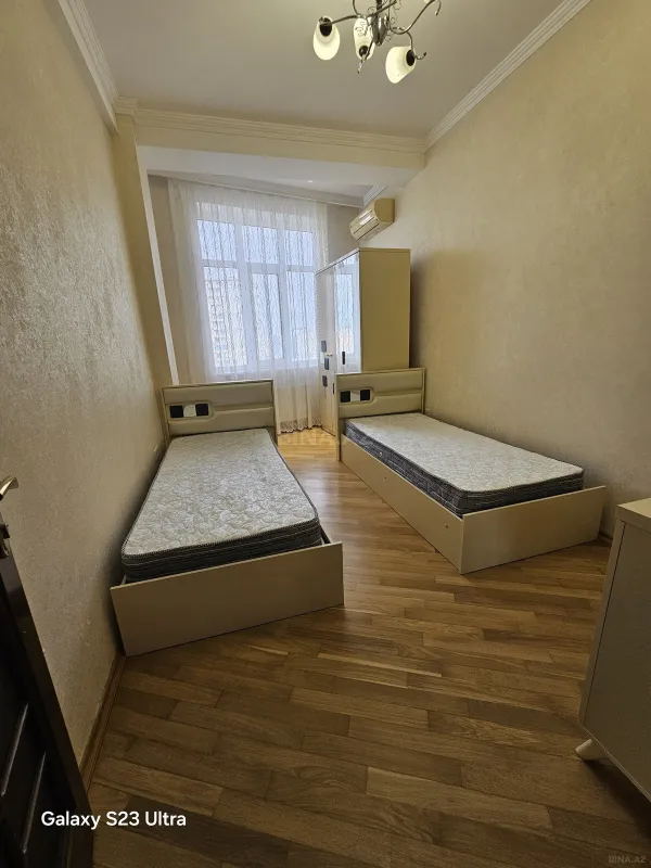 Kirayə verilir 3 otaqlı mənzil 142 m²