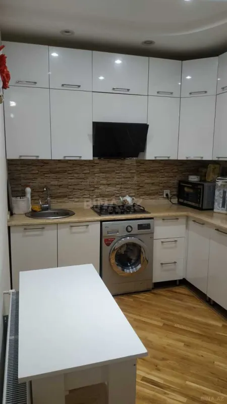 Satılır 3 otaqlı mənzil 80 m²