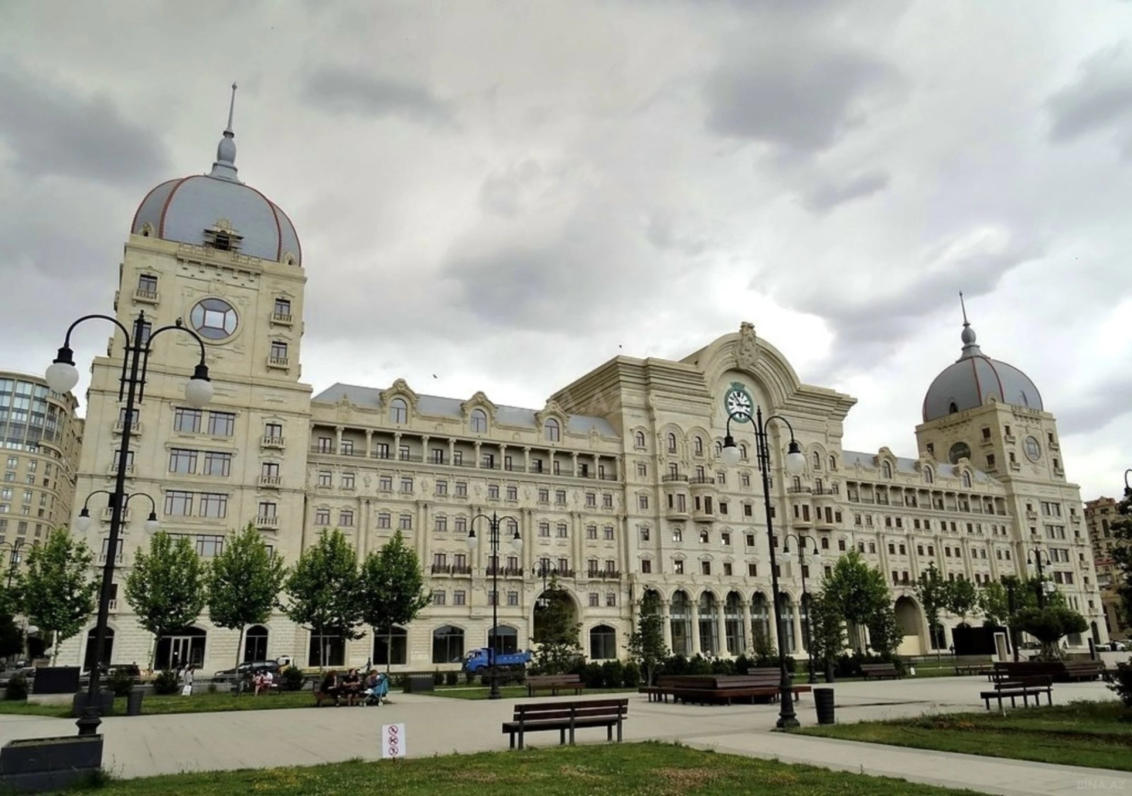 Satılır 3 otaqlı mənzil 75 m²