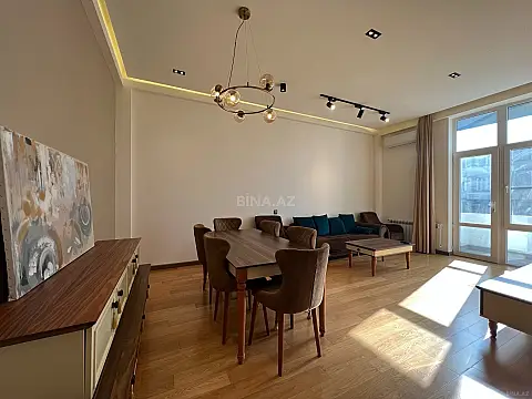 Kirayə verilir 2 otaqlı mənzil 90 m²