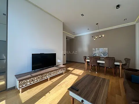 Kirayə verilir 2 otaqlı mənzil 90 m²