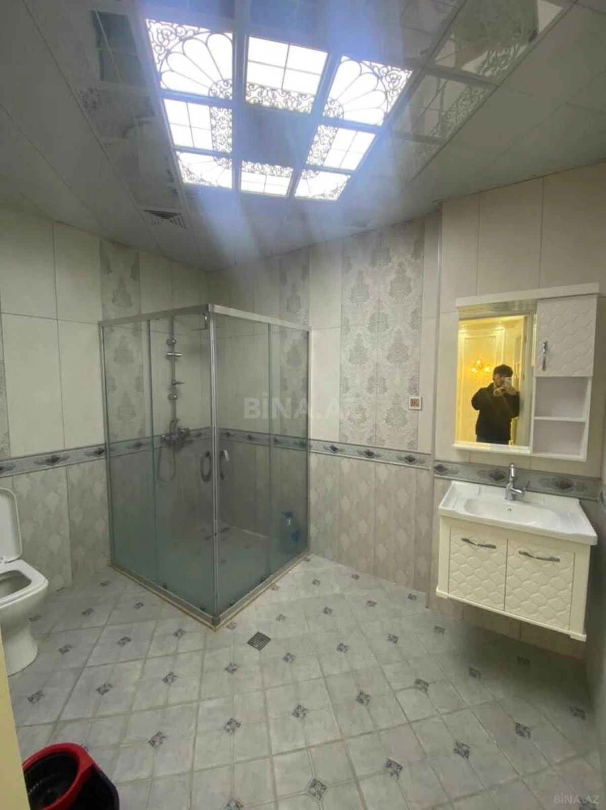 Satılır 2 otaqlı mənzil 77 m²