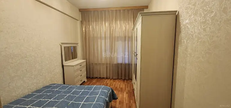 Kirayə verilir 2 otaqlı mənzil 50 m²