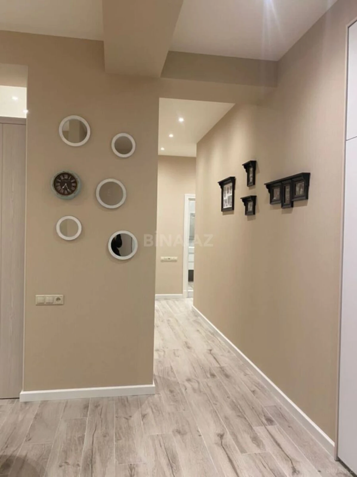 Kirayə verilir 3 otaqlı mənzil 126 m²