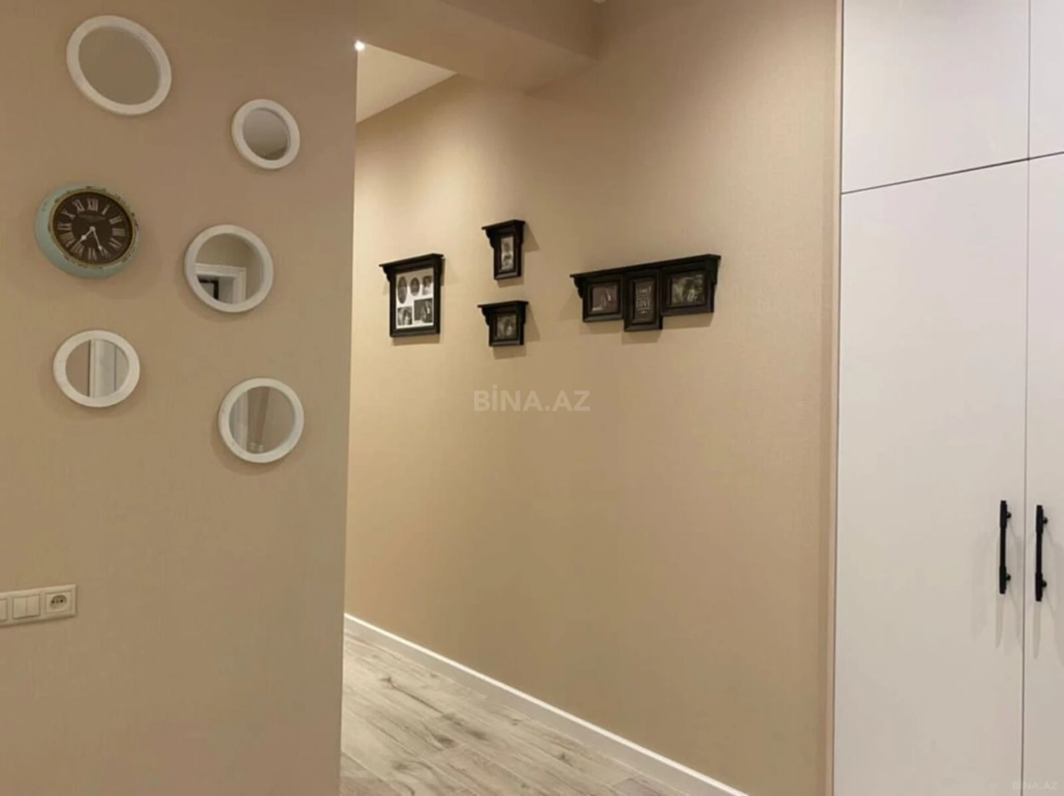 Kirayə verilir 3 otaqlı mənzil 126 m²