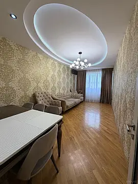 Satılır 3 otaqlı mənzil 110 m²
