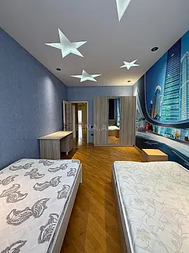 Satılır 3 otaqlı mənzil 110 m²