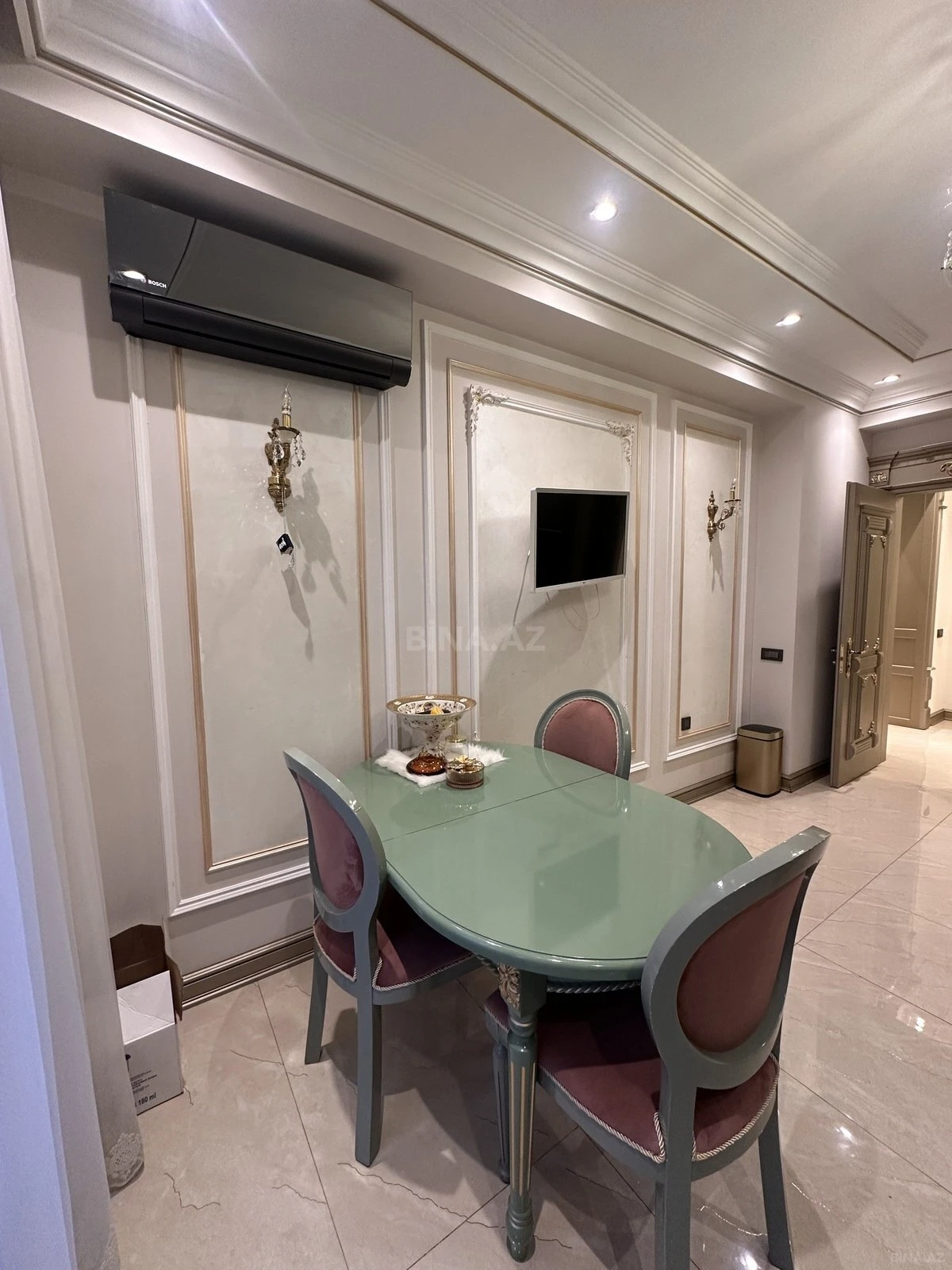 Satılır 3 otaqlı mənzil 160 m²