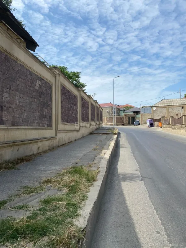 Satılır torpaq sahəsi 180 m²