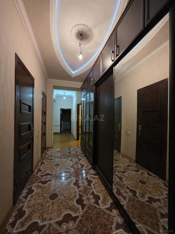 Satılır 3 otaqlı mənzil 106 m²