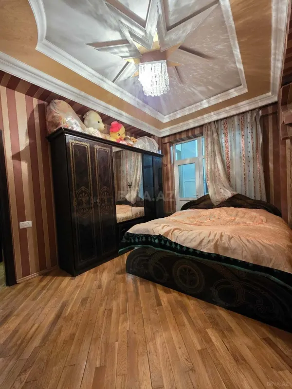 Satılır 3 otaqlı mənzil 106 m²