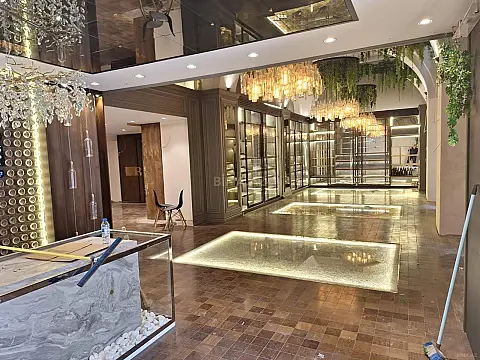 Kirayə verilir obyekt 160 m²