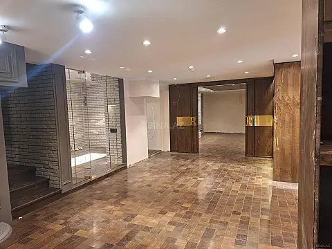 Kirayə verilir obyekt 160 m²