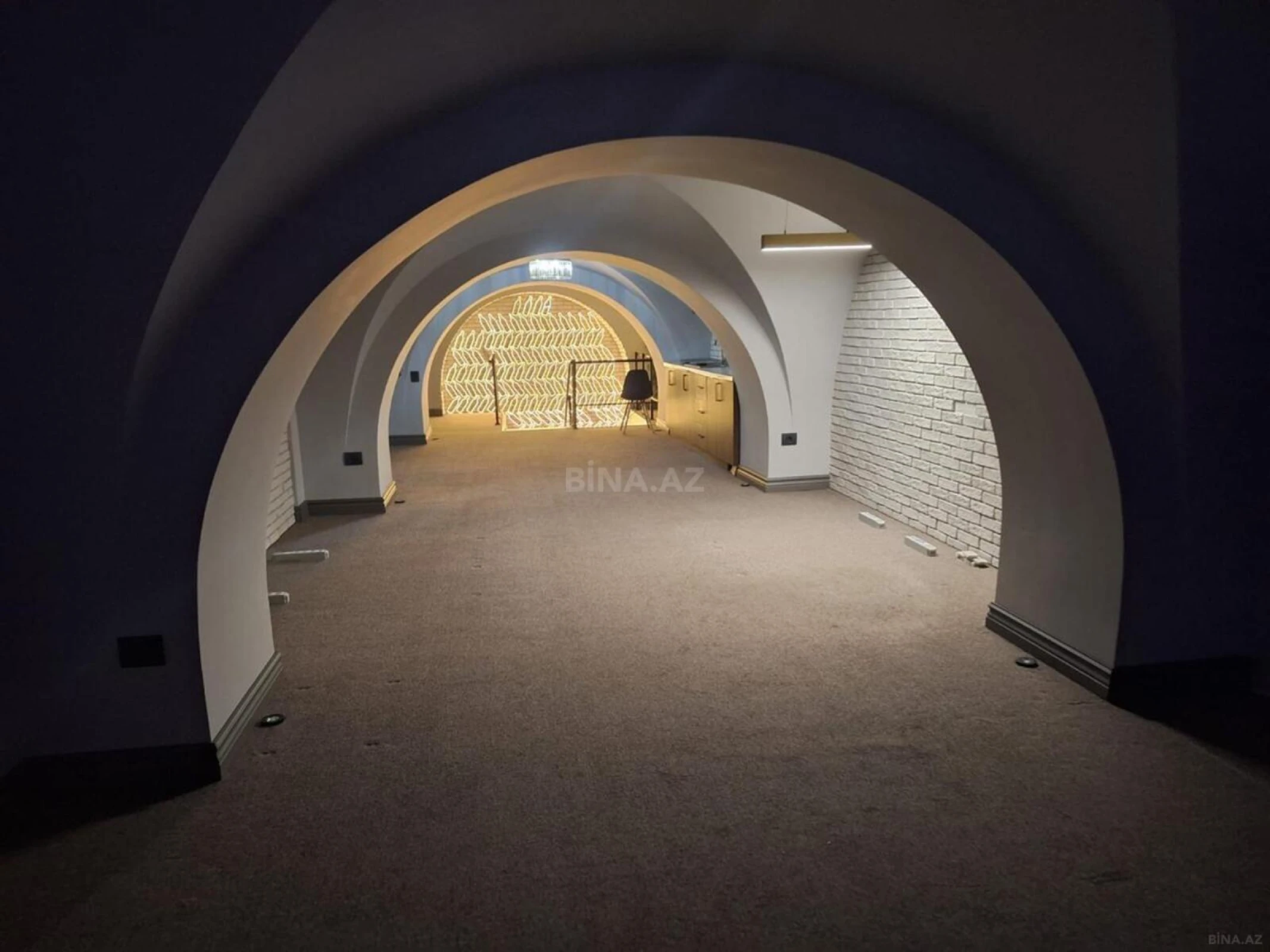 Kirayə verilir obyekt 160 m²