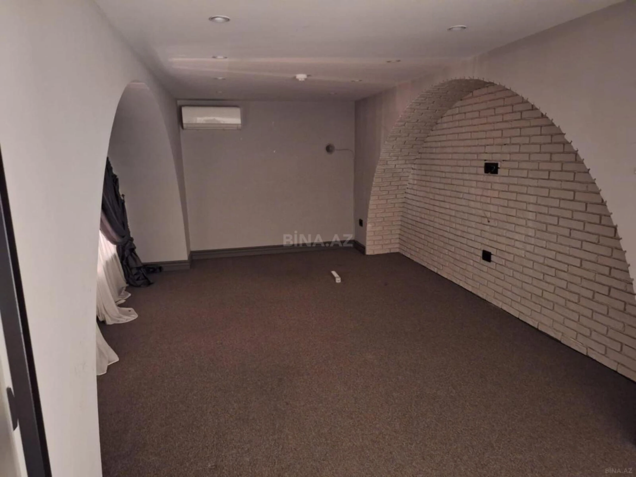 Kirayə verilir obyekt 160 m²