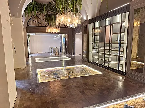 Kirayə verilir obyekt 160 m²