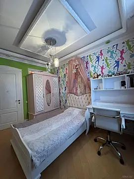 Satılır 4 otaqlı mənzil 110 m²