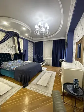 Satılır 4 otaqlı mənzil 135 m² — Bakı, İnşaatçılar 4 otaq 135.00 m²