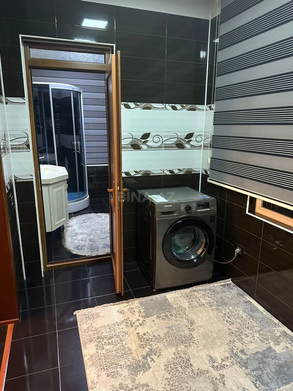 Satılır 6 otaqlı həyət evi 600 m²