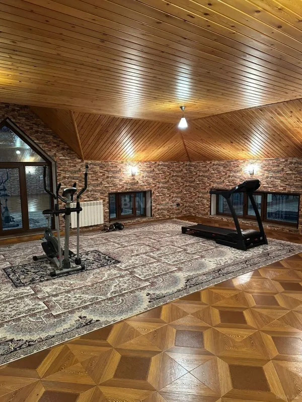 Satılır 6 otaqlı həyət evi 600 m²