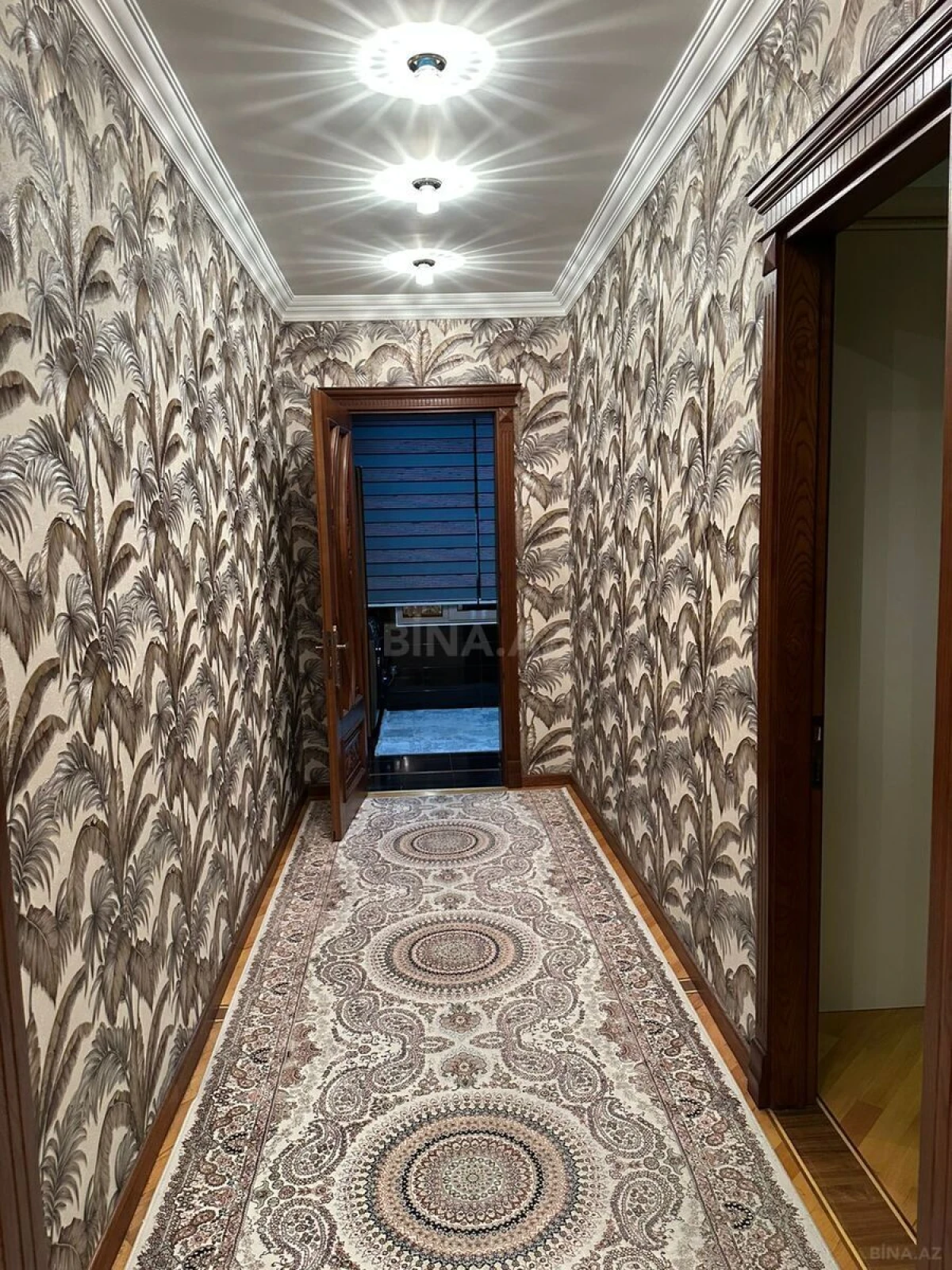 Satılır 6 otaqlı həyət evi 600 m²