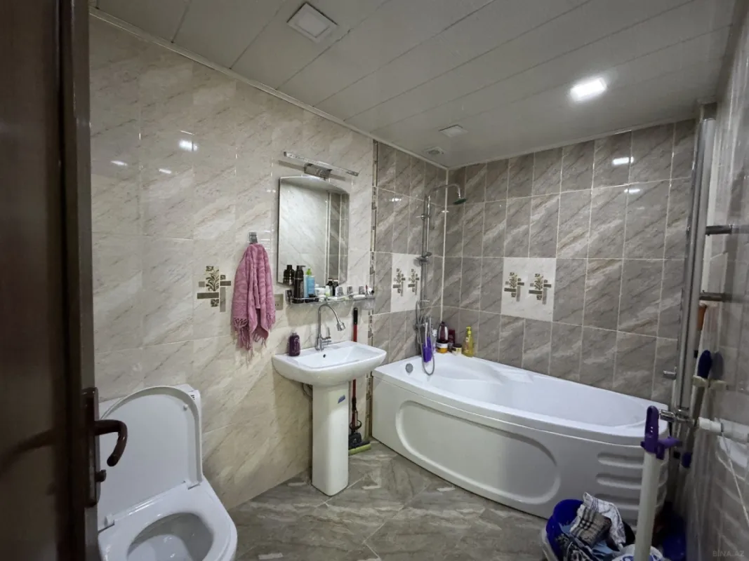 Satılır 2 otaqlı mənzil 57 m²