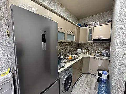 Satılır 2 otaqlı mənzil 57 m²