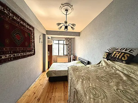 Satılır 3 otaqlı mənzil 125 m²