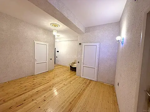 Satılır 3 otaqlı mənzil 125 m²