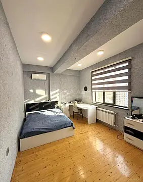 Satılır 3 otaqlı mənzil 125 m²