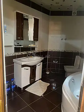 Kirayə verilir 3 otaqlı mənzil 140 m²