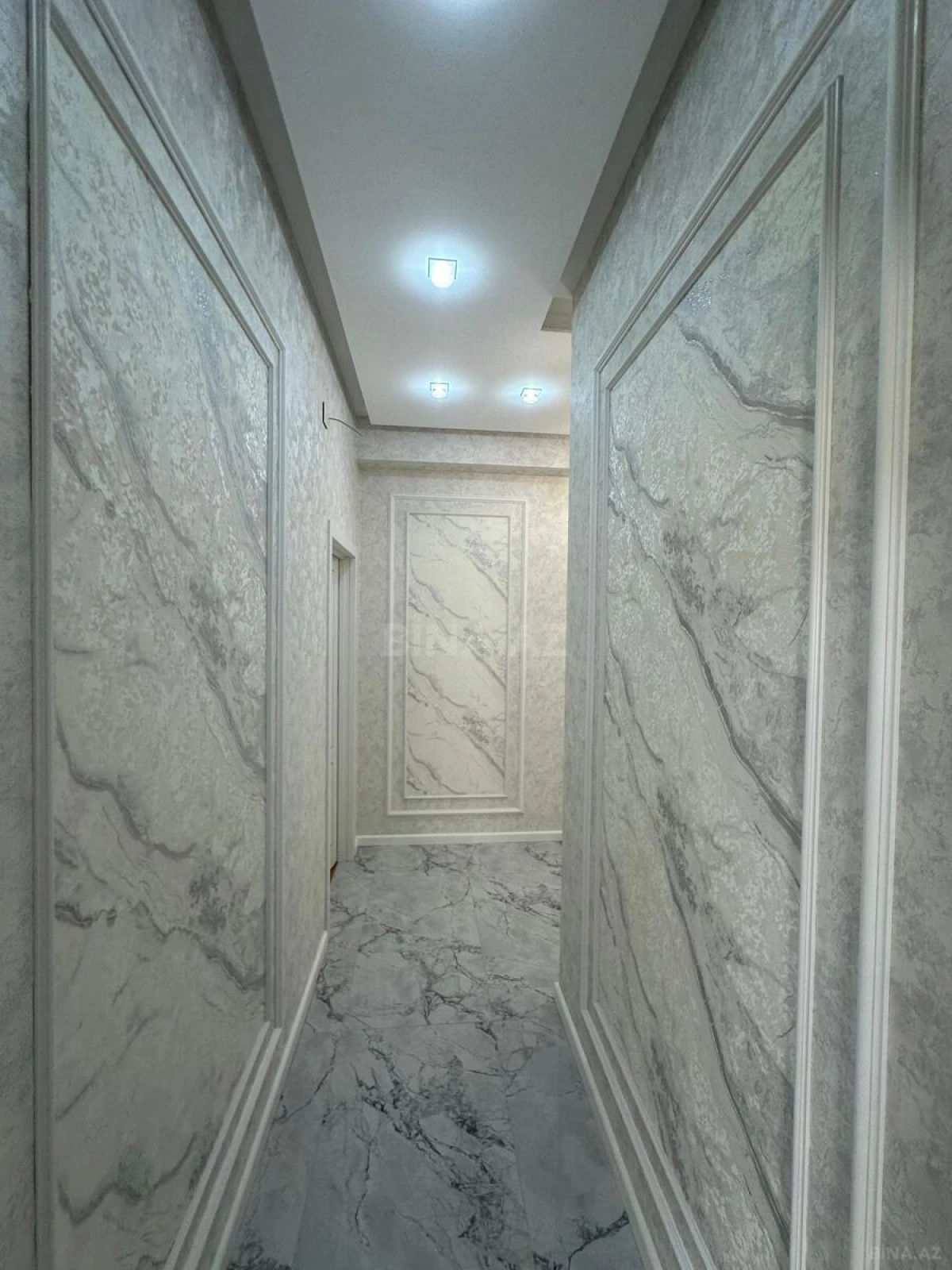 Satılır 3 otaqlı mənzil 120 m²