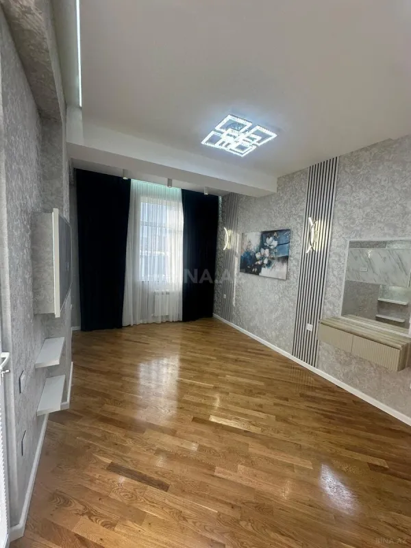 Satılır 3 otaqlı mənzil 120 m²