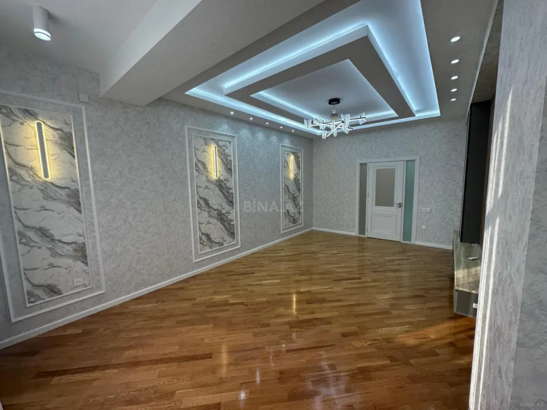 Satılır 3 otaqlı mənzil 120 m²