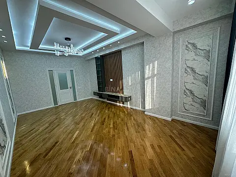 Satılır 3 otaqlı mənzil 120 m²