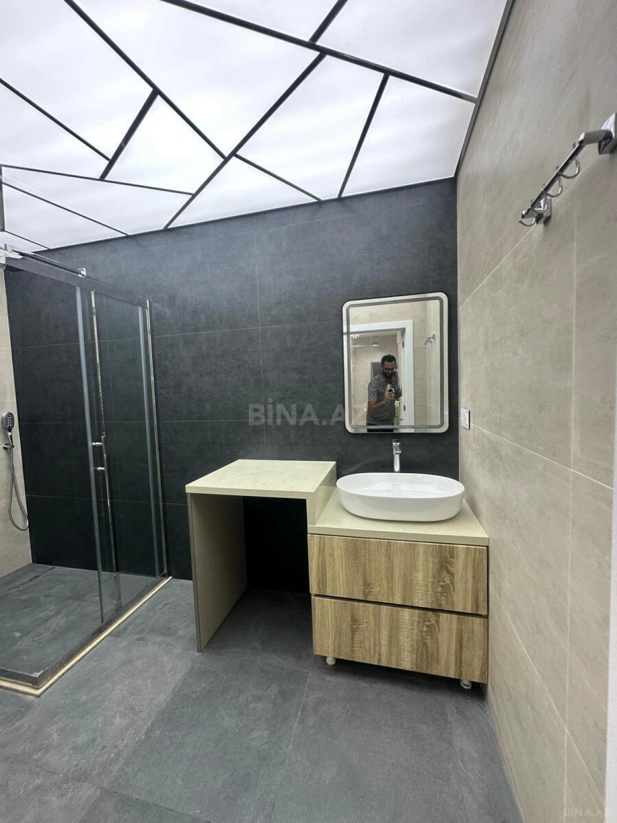 Satılır 3 otaqlı mənzil 120 m²