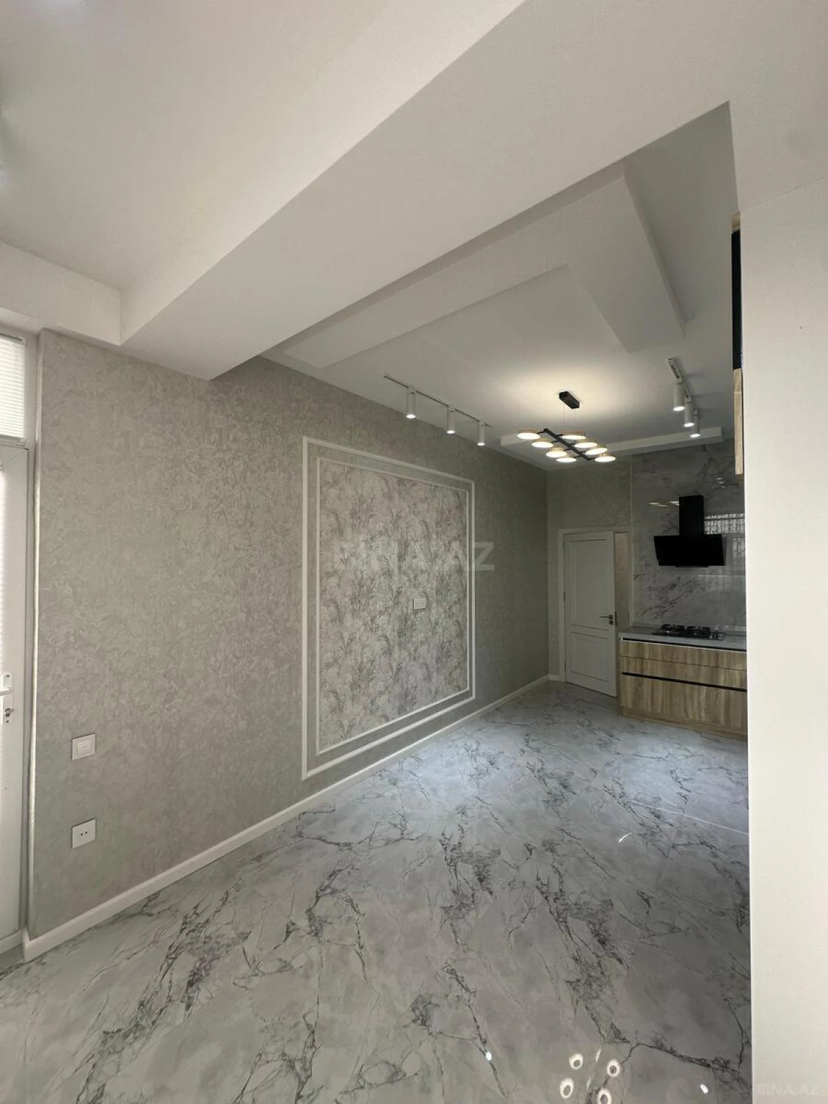 Satılır 3 otaqlı mənzil 120 m²