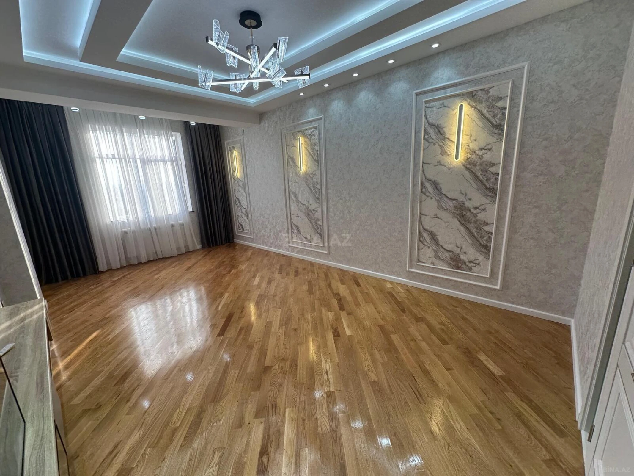 Satılır 3 otaqlı mənzil 120 m²