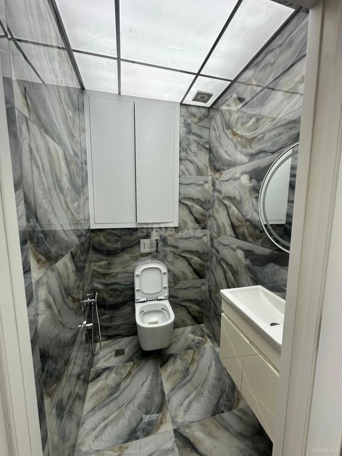 Satılır 3 otaqlı mənzil 120 m²