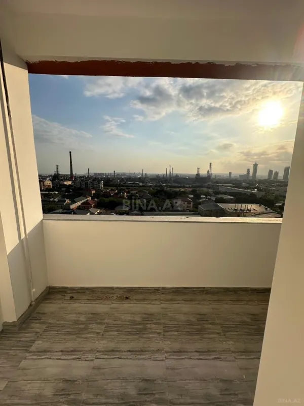 Satılır 3 otaqlı mənzil 120 m²