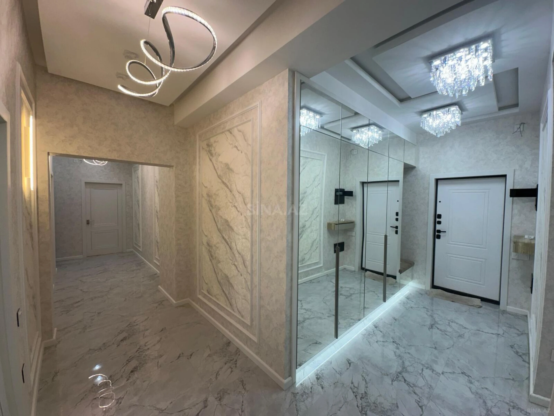 Satılır 3 otaqlı mənzil 120 m²