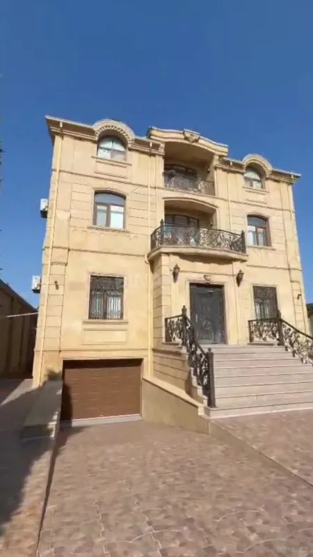 Satılır 7 otaqlı həyət evi 445 m²