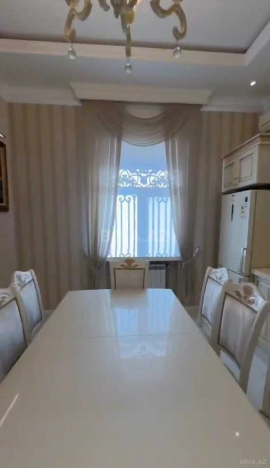 Satılır 7 otaqlı həyət evi 445 m²