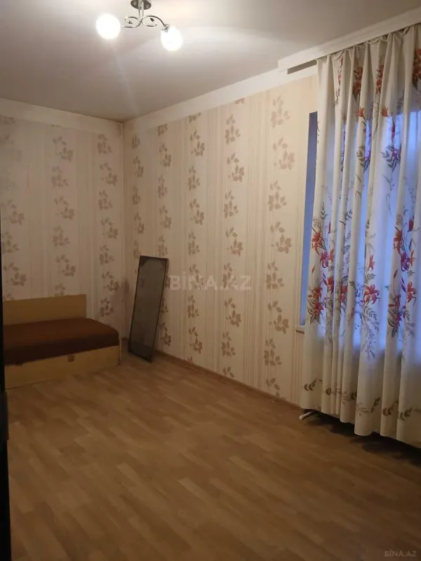 Satılır 4 otaqlı mənzil 100 m²