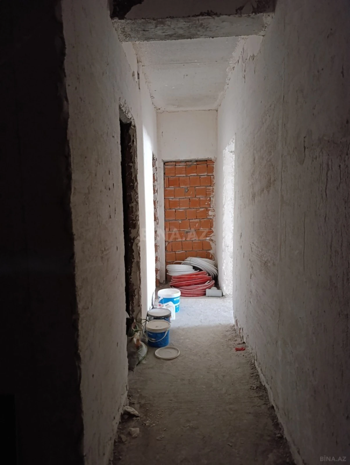 Satılır 4 otaqlı mənzil 125 m²