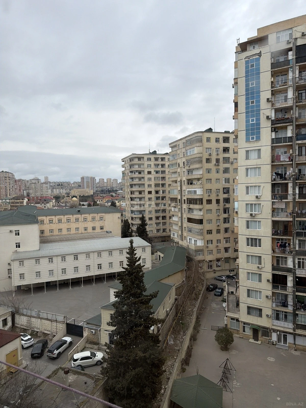 Satılır 3 otaqlı mənzil 85 m²