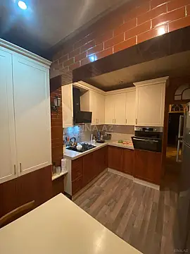 Satılır 3 otaqlı mənzil 85 m²