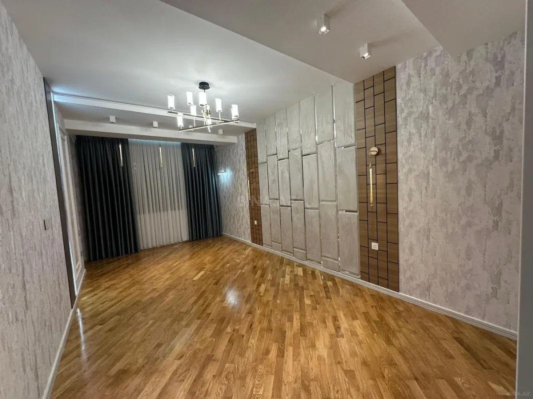Satılır 3 otaqlı mənzil 120 m²