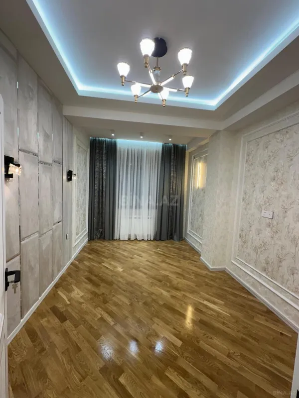 Satılır 3 otaqlı mənzil 120 m²